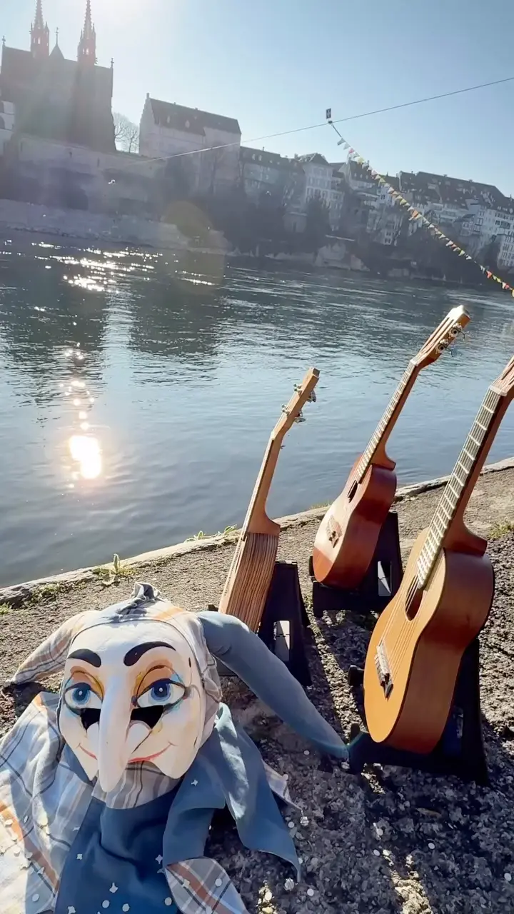 Finde deine Ukulele oder Mini-Gitarre für den perfekten Auftritt