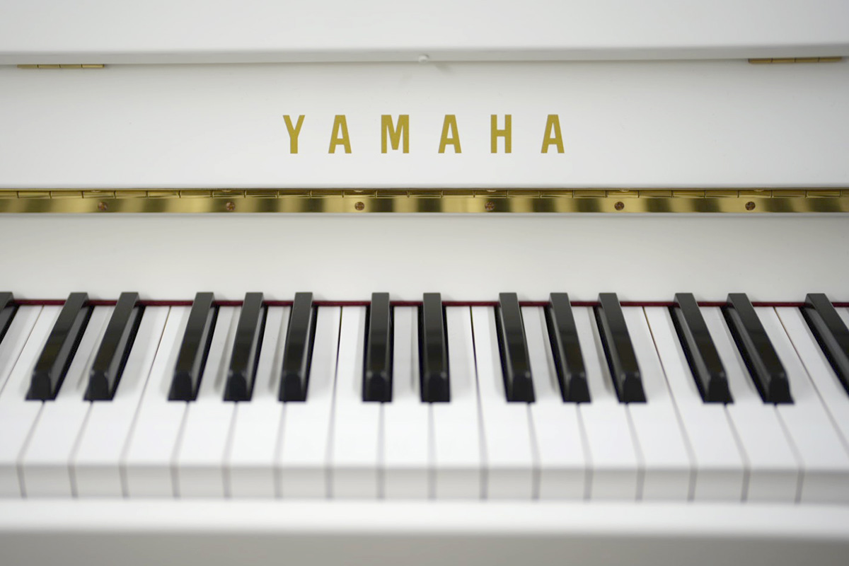 Yamaha B1 PWH Occasion